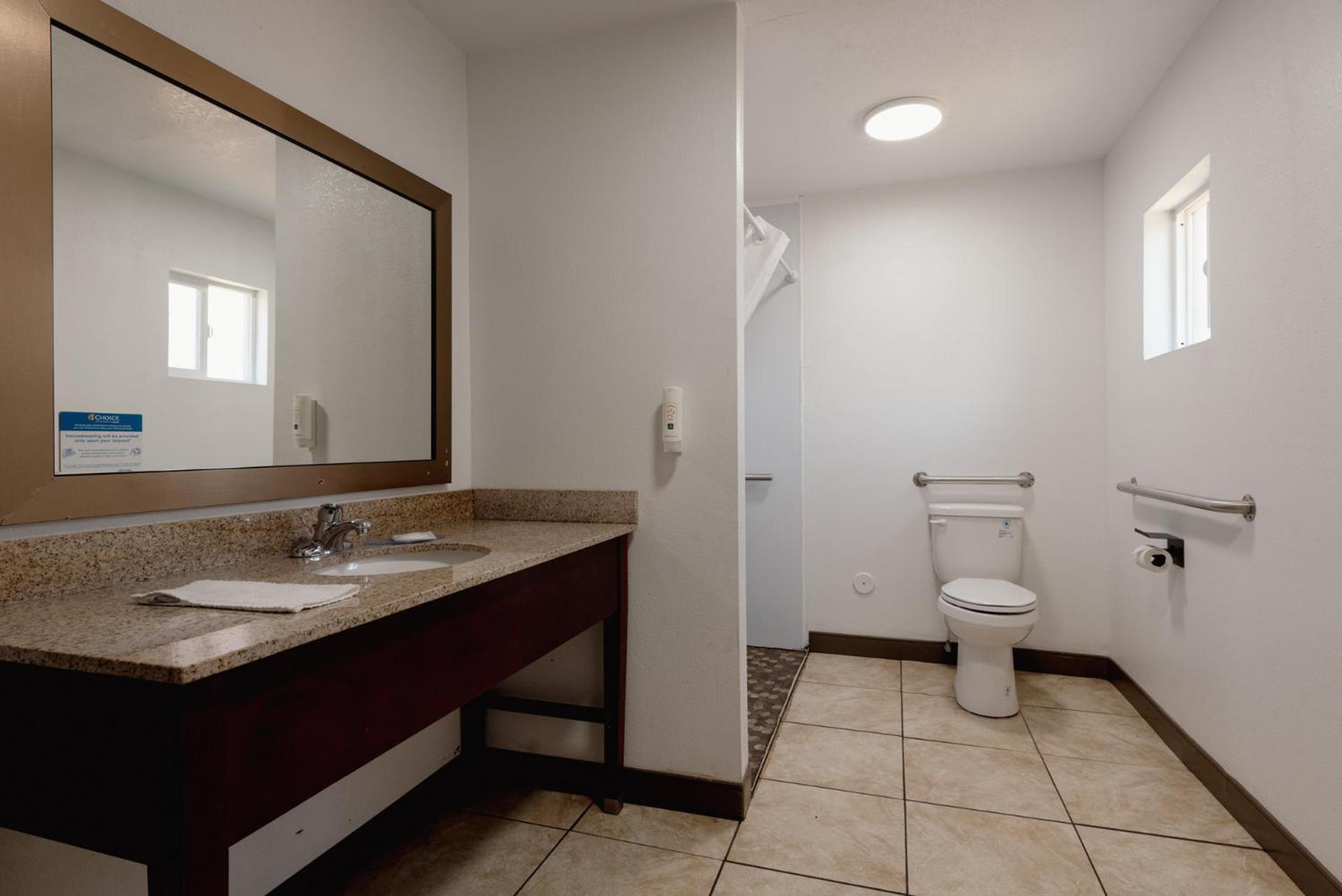 Quality Inn Near Mesa Verde Кортес Экстерьер фото