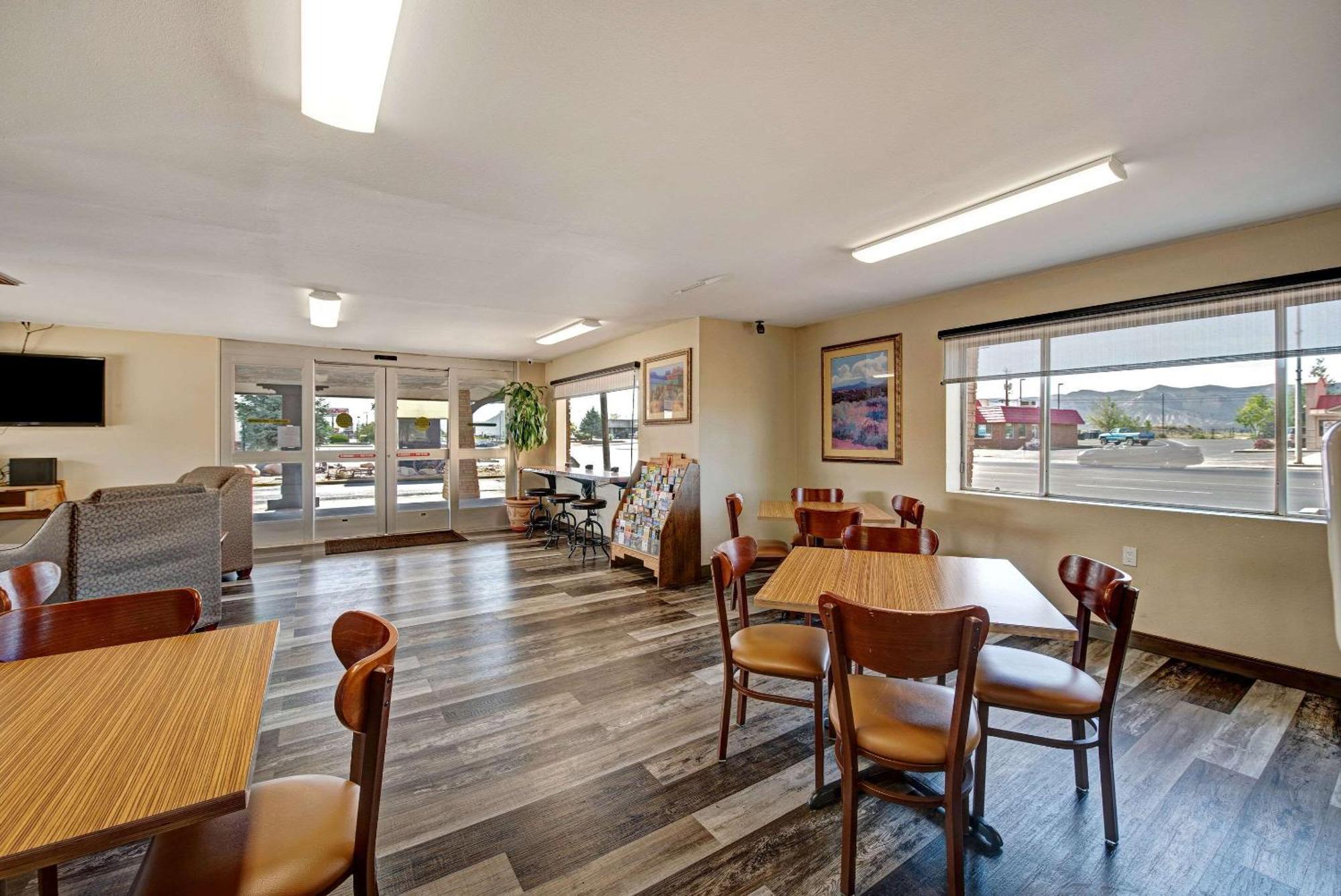 Quality Inn Near Mesa Verde Кортес Экстерьер фото