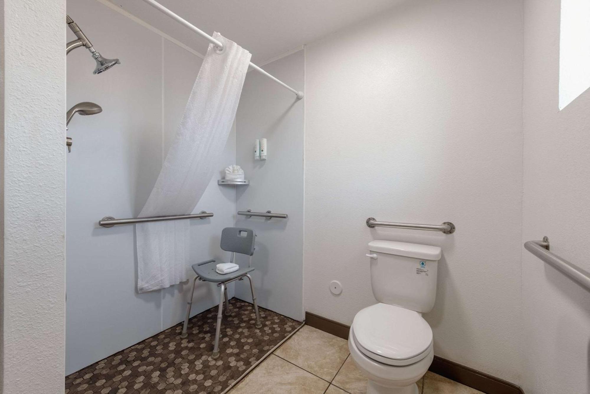 Quality Inn Near Mesa Verde Кортес Экстерьер фото