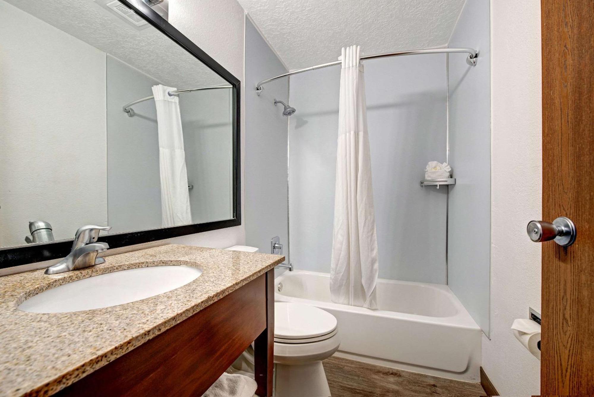 Quality Inn Near Mesa Verde Кортес Экстерьер фото